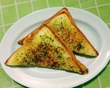 Foto langkah ke 6 dari resep Roti Bakar isi Sosis Keju.