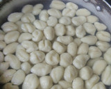 Foto del paso 5 de la receta: Ñoquis de puré de papa instantáneo🍠🍠