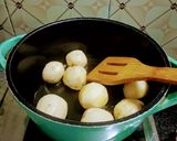 दम आलू करी (Dum aloo curry recipe in Hindi) रेसिपी चरण 2 फोटो