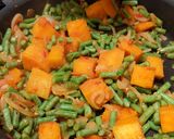 A picture of step 4 of Filipino Pakbet.