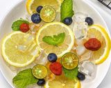 Foto langkah ke 1 dari resep Air Soda Buah.