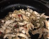 Foto del paso 4 de la receta: Burritos 🌯 de pollo con masa casera!