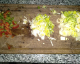 Foto del paso 2 de la receta: Fideos caseros con salsa de hongos secos y pollo al vino tinto