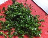 Foto del paso 2 de la receta: Filete al perejil con papas rústicas