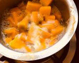 A picture of step 2 of Kaddu Halwa(pumpkin).