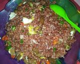 Foto langkah ke 5 dari resep Nasi gorengan beras merah 😋.