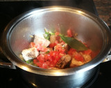 Foto del paso 4 de la receta: Patata estofada con costillas y picada