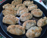 Foto del paso 4 de la receta: Empanadas de espinaca y hojas de remolacha 🥟