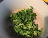 Une image de l'étape 2 de Bouillon de bœuf aux herbes fraîches.