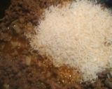 A picture of step 2 of Rice and Vermicelli Beef.