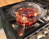 Une image de l'étape 5 de Compote de pommes et pêches de vigne.