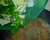 Foto langkah ke 6 dari resep Sayur Sop TePuBa (telur puyuh bakso).