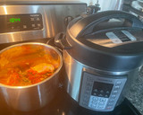 Foto del paso 1 de la receta: Pollo a la jardinera con champiñones a olla de presión 🫶 super nutritivo!