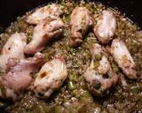 Foto del paso 5 de la receta Arroz caldoso de alitas de pollo, en salsa de ali oli de ajo y perejil