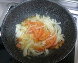 A picture of step 1 of Stewed chicken wings.