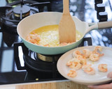 Foto langkah ke 4 dari resep Udang Oseng Mentega.