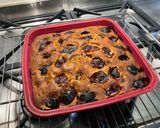 Une image de l'étape 11 de Gâteau aux prunes et fruits confits au rhum.