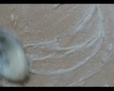 A picture of step 2 of Kurkura khasta paratha.