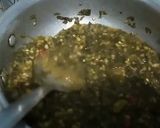 A picture of step 5 of Saag dal sarson,bathwa or palak.