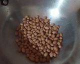 A picture of step 1 of Peanuts chikki.