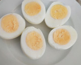 Foto del paso 1 de la receta: Huevos rellenos con atún y mostaza a la antigua