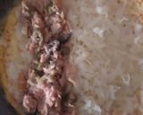 A picture of step 3 of Tuna roll omelette.