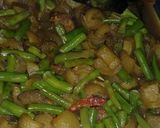 Foto langkah ke 4 dari resep Kikil tumis buncis.