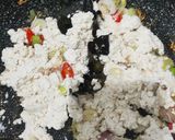 Foto langkah ke 2 dari resep Botok Telur Asin Bumbu Iris Praktis ✅.