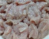 รูปขั้นตอนการทำที่ 1 ของ ข้าวราดหมูผัดพริกแกง