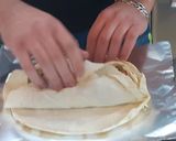 A picture of step 3 of Hummus Tikka Wrap.