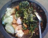 Foto langkah ke 3 dari resep Rujak kangkung.
