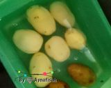Foto langkah ke 1 dari resep Tumis Kentang Kornet Sapi Enak Mudah Gak Pakai Ribet.