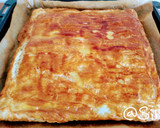 Foto del paso 8 de la receta: 13.🥮Empanada de salmón, cebolla, huevo y surimi