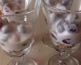 Meggyes-joghurtos pohárkrém recept fázis 3 fotója