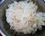 Foto langkah ke 2 dari resep Sup Ayam Jamur Putih.