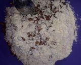 A picture of step 2 of Crunchy coated peanuts.