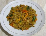 Foto langkah ke 5 dari resep Bihun Goreng Sayur.