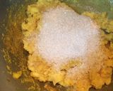 A picture of step 4 of Moong Dal Halwa.