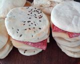Foto del paso 5 de la receta: Pancitos sin levadura para sándwich