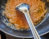 A picture of step 3 of Mutton sukha and mutton curry.