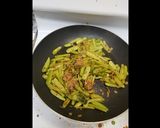 A picture of step 3 of Pointed gourd fry.