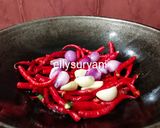 Foto langkah ke 3 dari resep Balado Basah Udang-Pete-Tahu ala Rumah Kami.