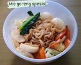 Foto langkah ke 6 dari resep Mie Goreng Spesial Endolita.