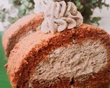Foto langkah ke 11 dari resep Chocolate Oreo Swiss Roll Cake.
