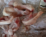 Foto del paso 1 de la receta: Pollo a la cazuela