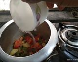 A picture of step 4 of Pav Bhaji With Mixed Vegetables Cooked in Pressure Cooker.