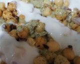 A picture of step 3 of Phulki Chana Chaat.