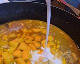 A picture of step 4 of Tom Yum Pasta.