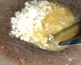 Foto langkah ke 2 dari resep Orak Arik Telur Sosis Kornet Keju.