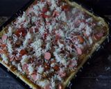 Foto langkah ke 5 dari resep Beef BBQ Square Pizza.